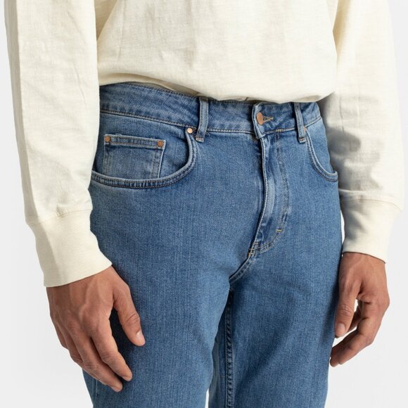 BNWT Revolution of 1995 Evergreen Mens Loose Fit Organic Cotton Blue Denim Jeans - Picture 4 of 6